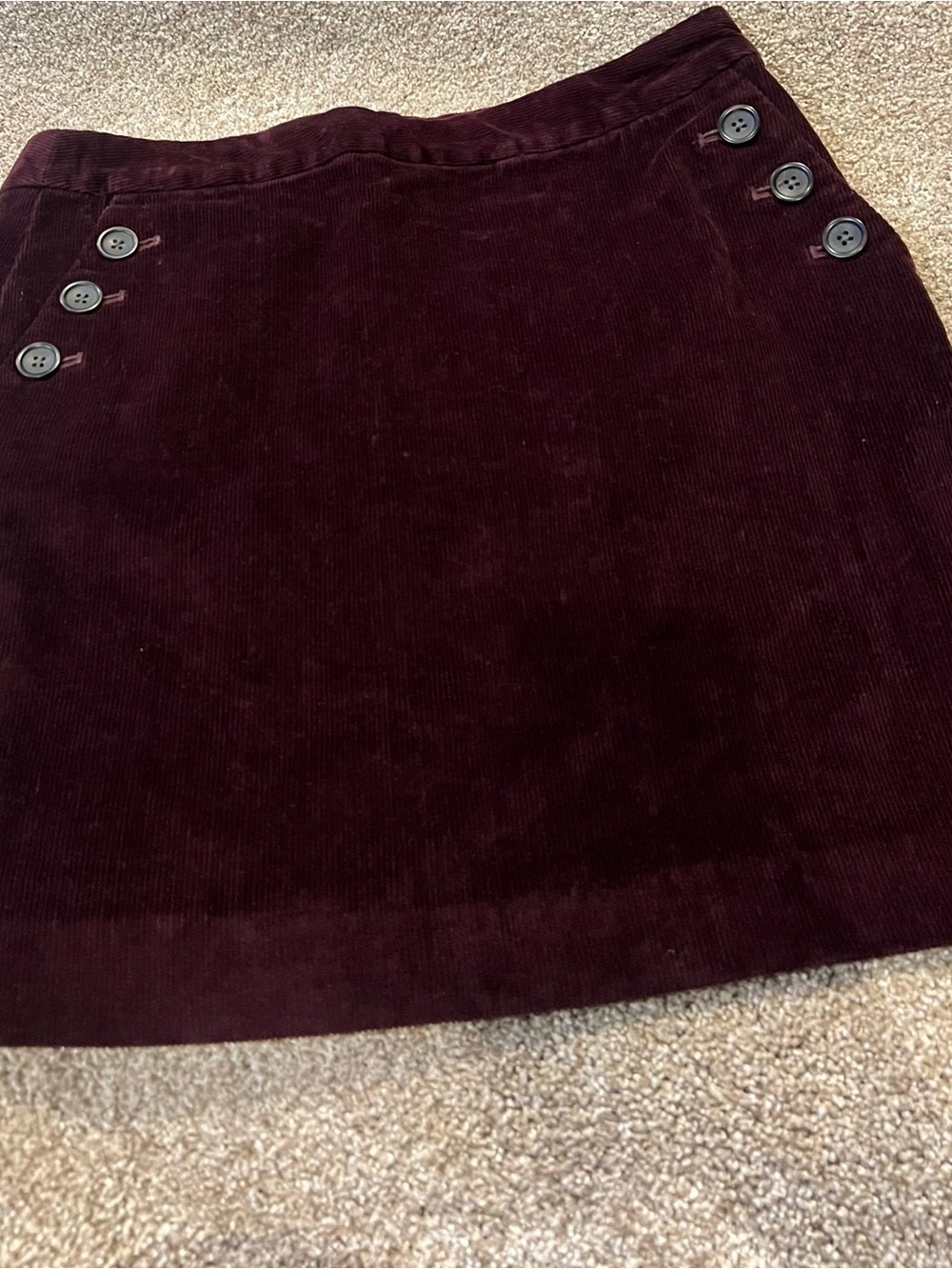 Banana Republic Burgundy Corduroy Mini Skirt Button Detail Women’s Size 8